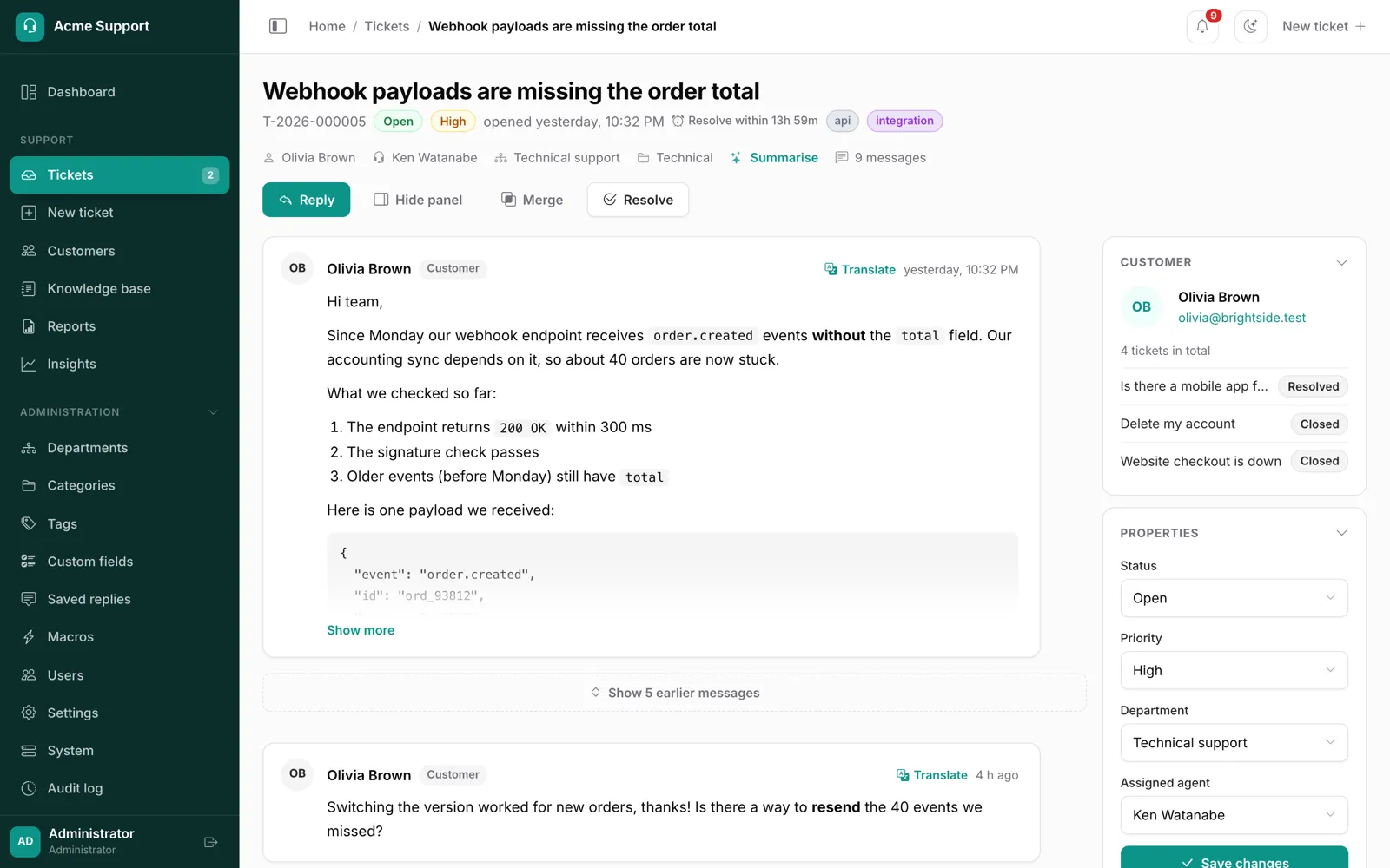 A ticket with the reply composer